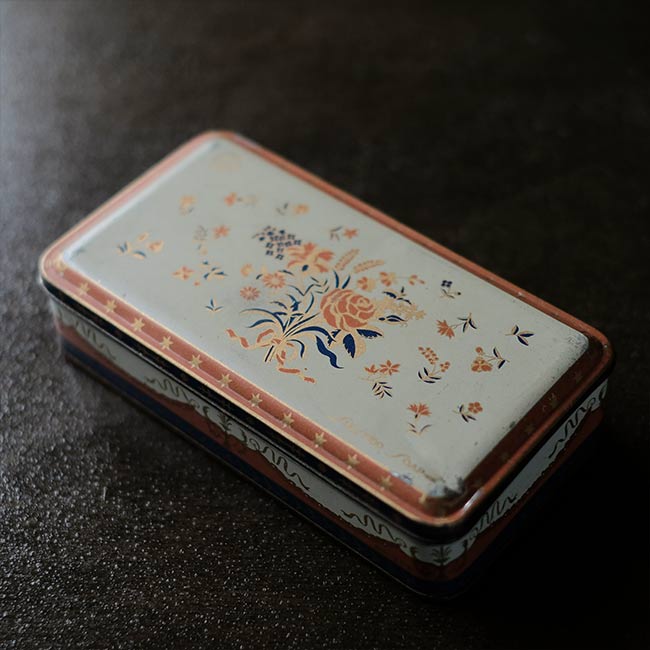 資生堂 花椿 ソープ缶