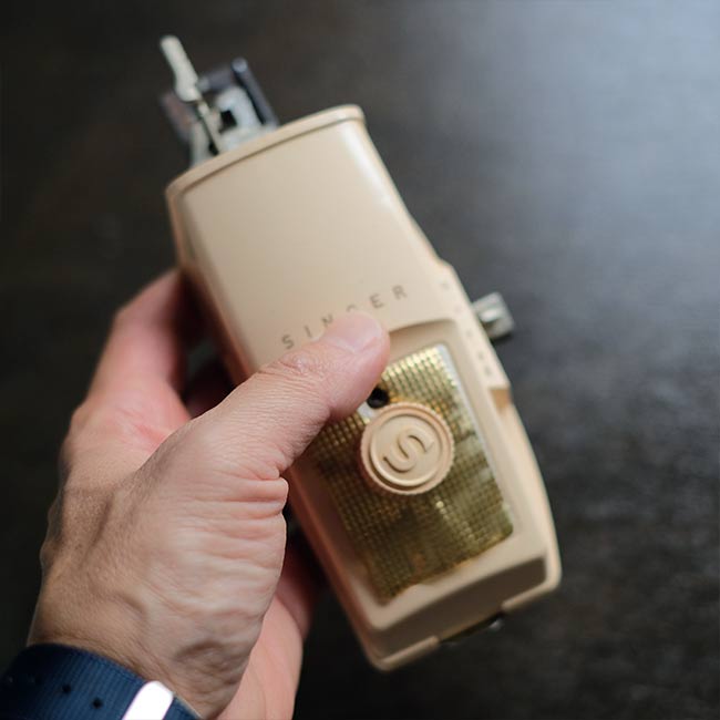 SINGER ボタンホーラー