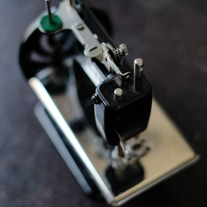 Singer Sewhandy 20 Singer Toy Sewing Machine