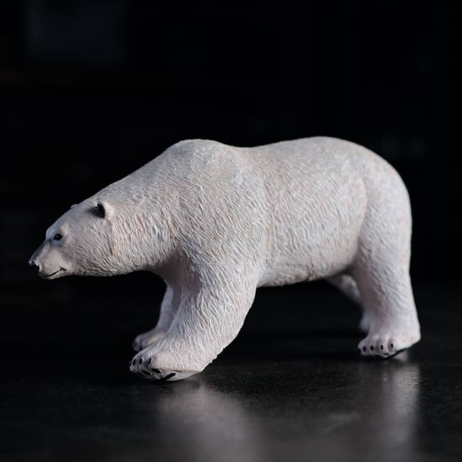 シロクマの人形