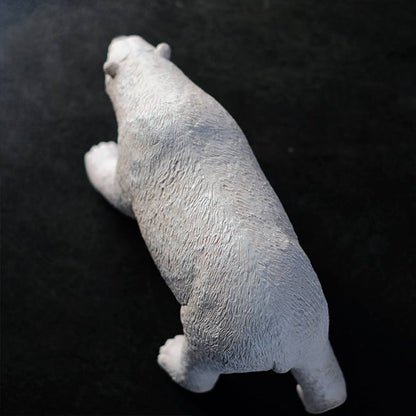 シロクマの人形