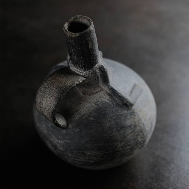 南米土器 黒色単頸壺 – zakka store towi