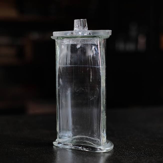 ハーフサイズの標本瓶