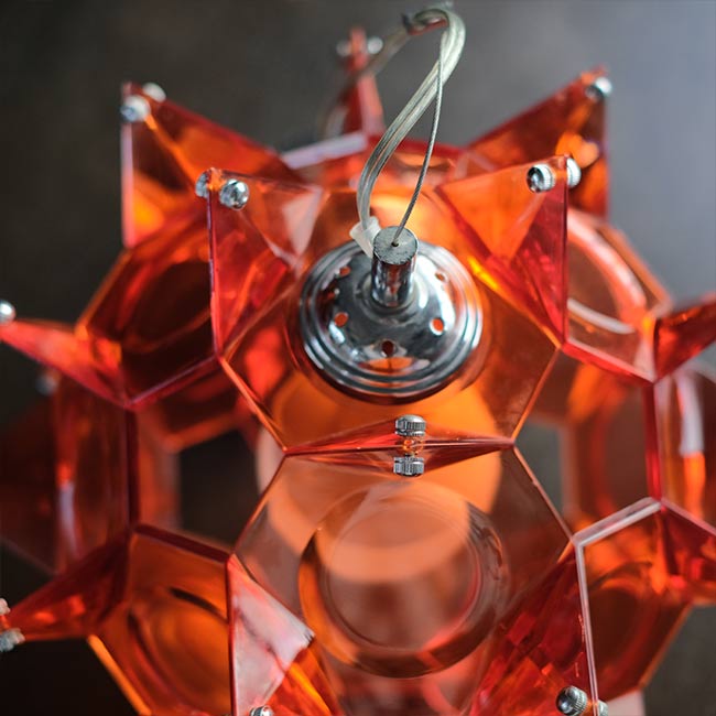 トゲトゲのペンダントライト