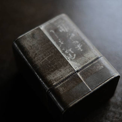 根ぎし香味屋の錆びた缶