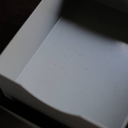 扉付きスチール製の引き出し（B5、4段）