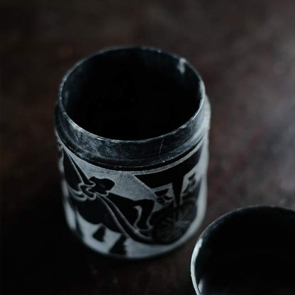 Stone tobacco case