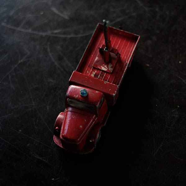 TEKNO社のVOLVOトラック