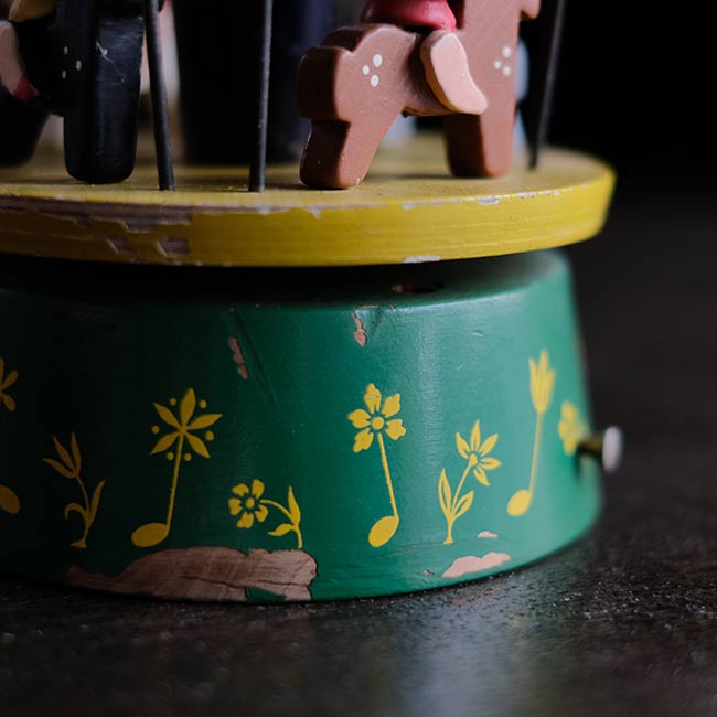 木製のメリーゴーランド – zakka store towi