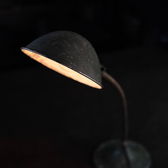 グースネックのデスクランプ – zakka store towi