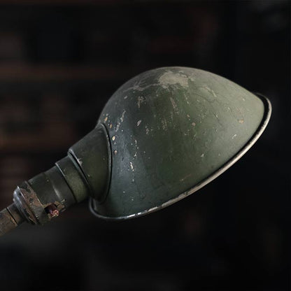 グースネックのデスクランプ