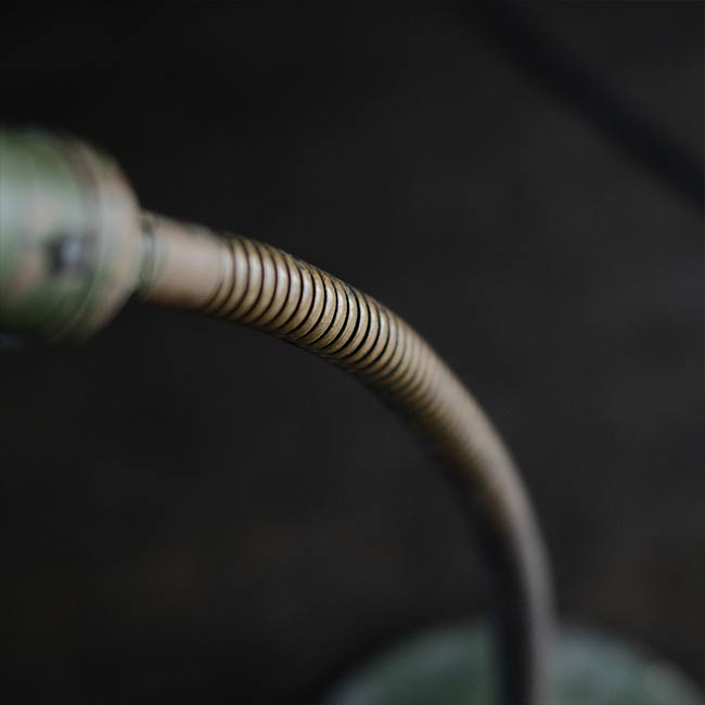 グースネックのデスクランプ