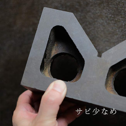 少し錆びたVブロック