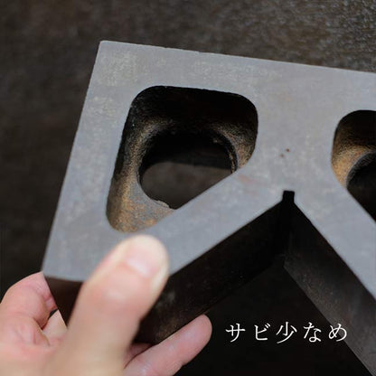 少し錆びたVブロック