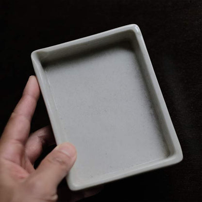 写真現像用の白磁のバット