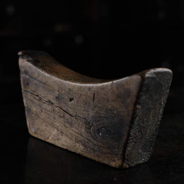 wooden pillow