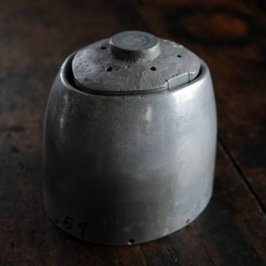 Aluminum hat mold (2)