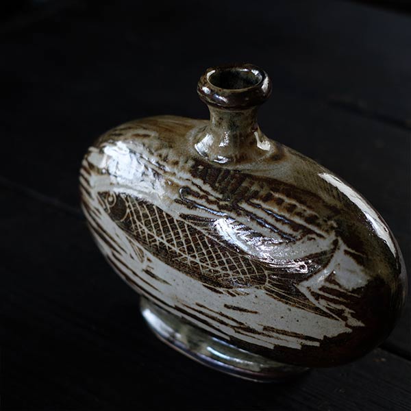鉄釉 魚文 扁壺 – zakka store towi