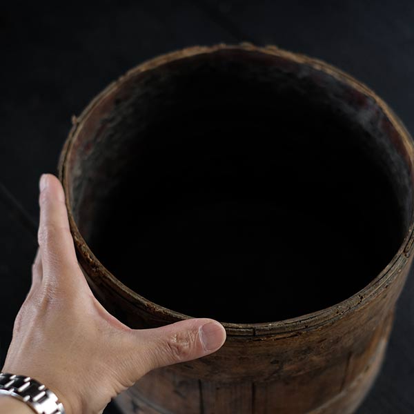 【特価正規店】時代桶古材使用拭き漆桶飾り棚 木工、竹工芸