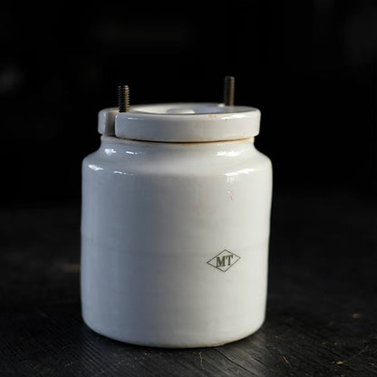 Thick porcelain container S