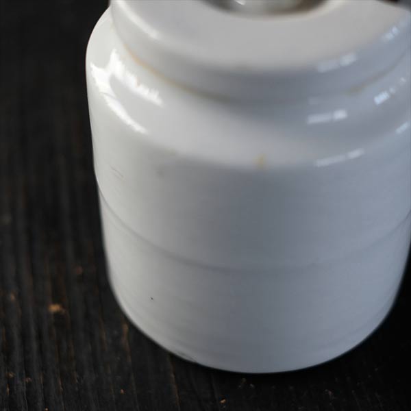 Thick porcelain container S