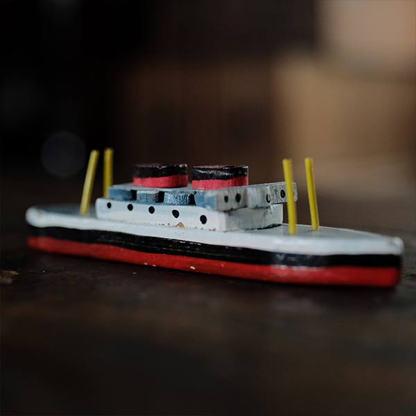 船の模型（大）