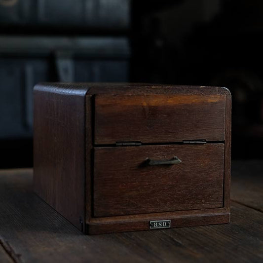 Business card storage case