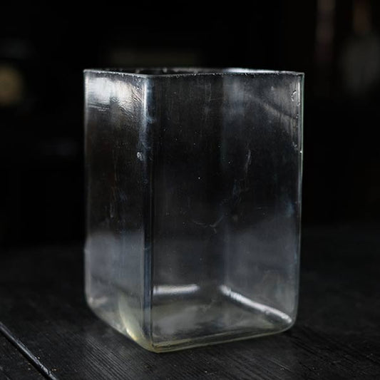 square glass aquarium