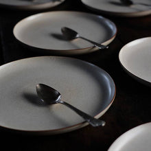 画像をギャラリービューアに読み込む, STONEWARE 大皿 φ27cm（デッドストック）
