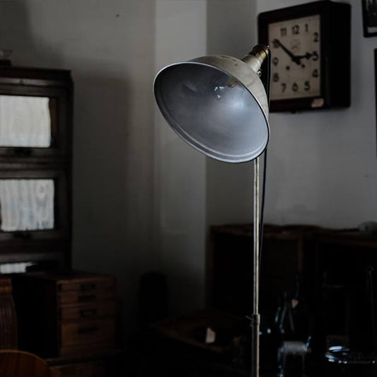 Commercial-use stand light (floor light)