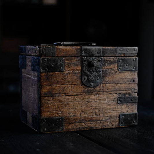 Small stamp box
